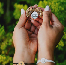 Load image into Gallery viewer, Sunflower Necklace