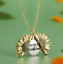 Load image into Gallery viewer, Sunflower Necklace