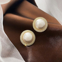 Load image into Gallery viewer, Jumbo Pearl Earrings