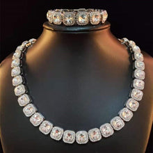 Load image into Gallery viewer, classic jewellery Necklace