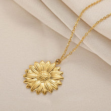 Load image into Gallery viewer, Sunflower Necklace
